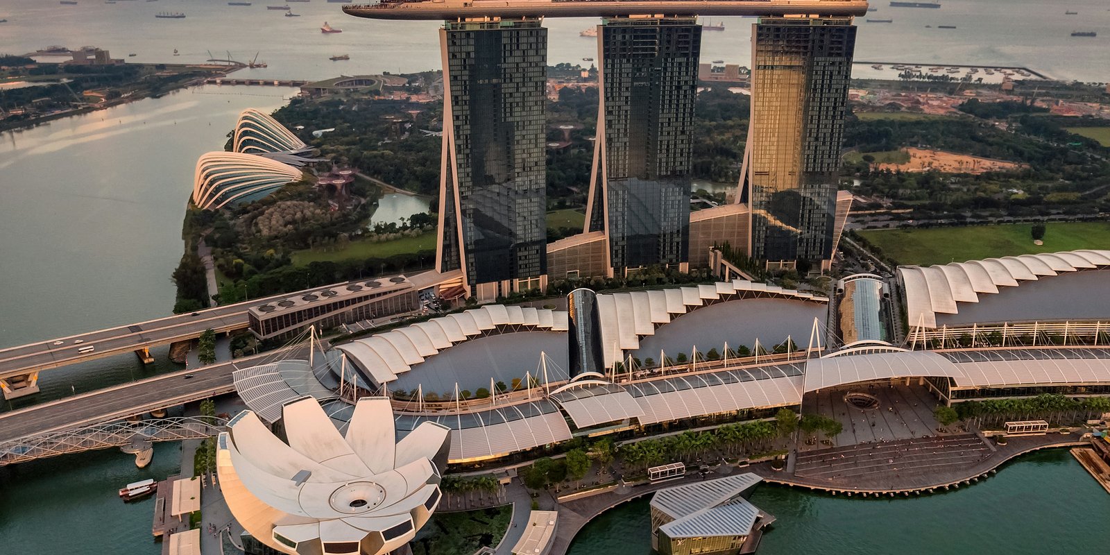 Singapore Sentosa & Gardens by the Bay Tour